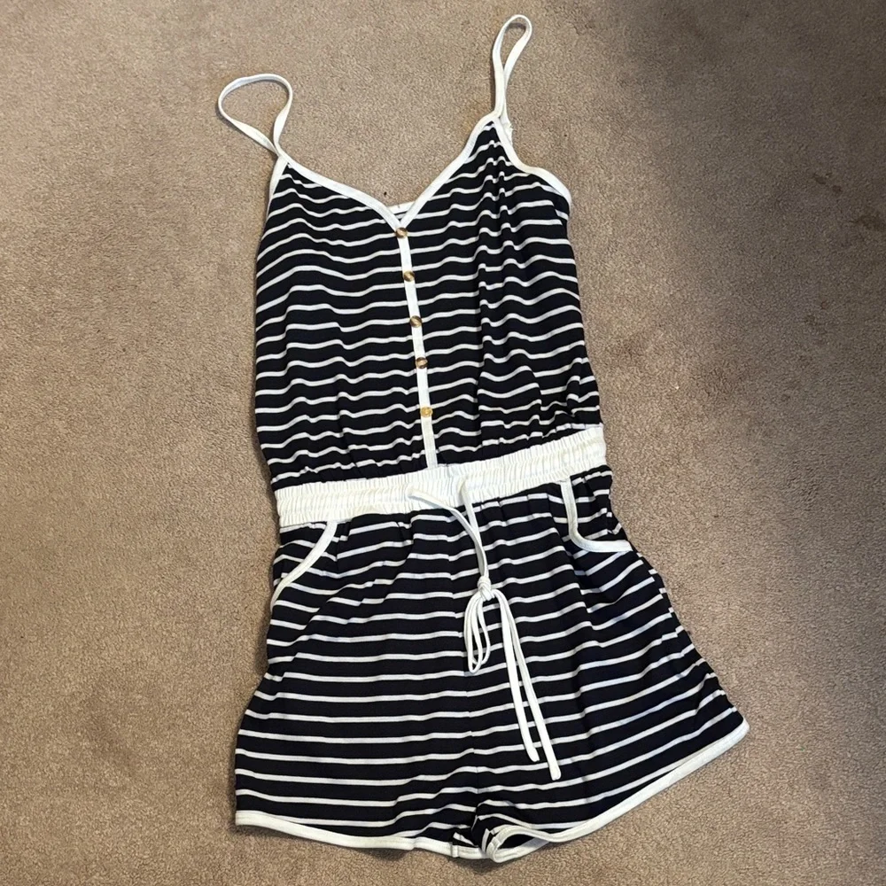 Romper - Picture 1 of 1